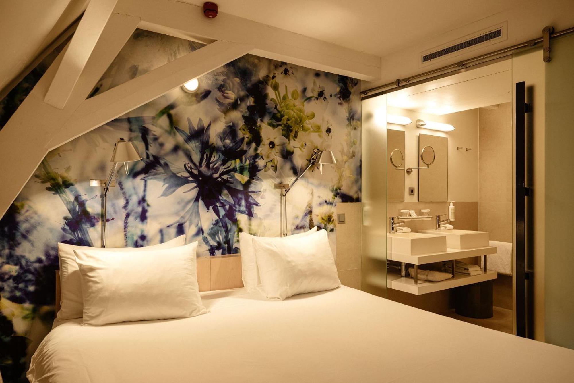 Kruisherenhotel Maastricht - Oostwegel Collection, Member Of Design Hotels Ngoại thất bức ảnh A room at the hotel