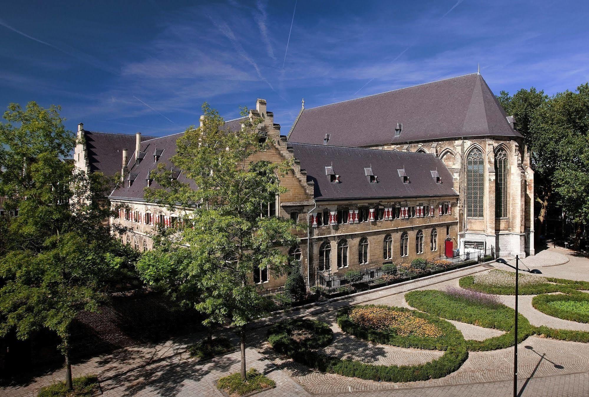 Kruisherenhotel Maastricht - Oostwegel Collection, Member Of Design Hotels Ngoại thất bức ảnh The University of Fribourg