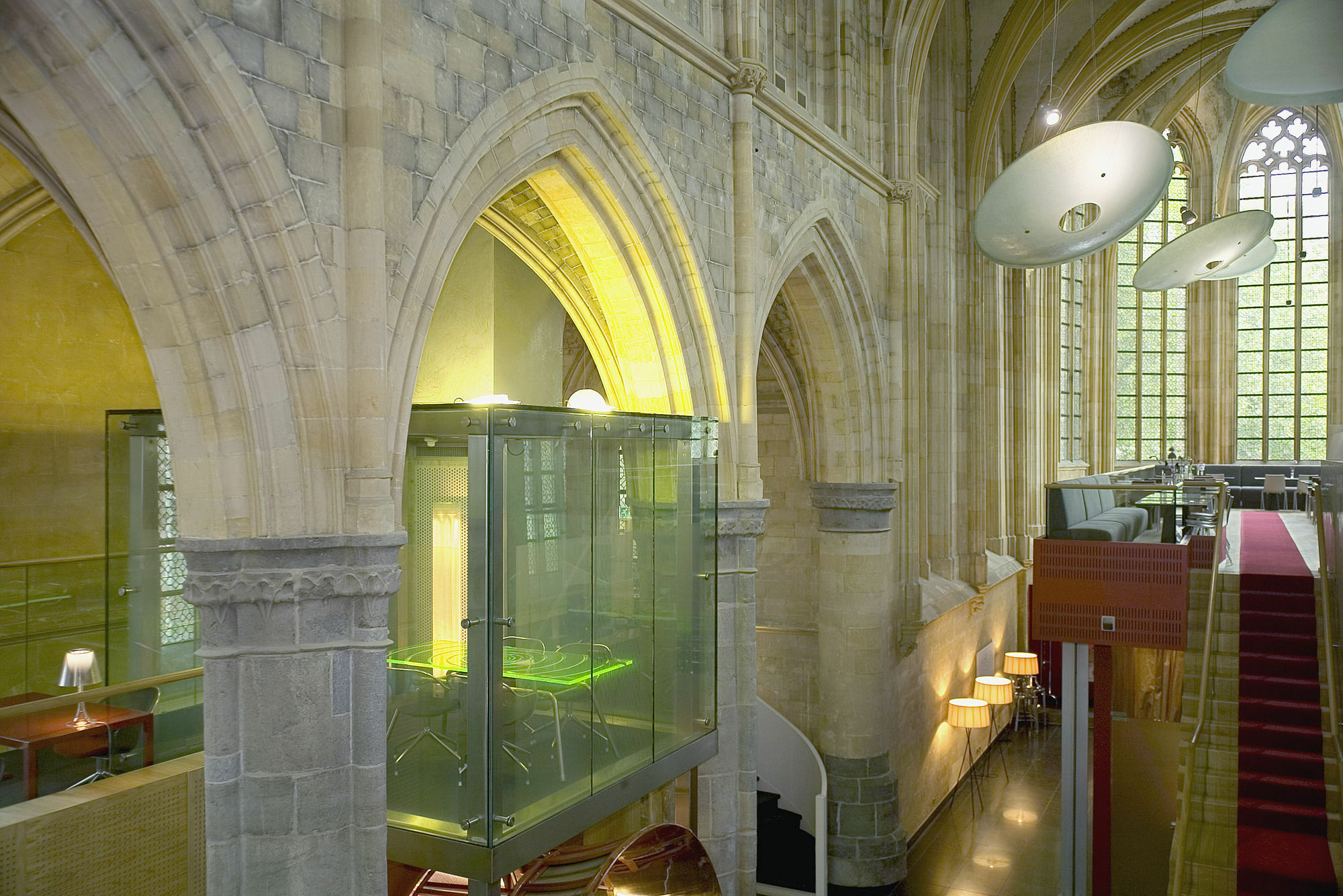Kruisherenhotel Maastricht - Oostwegel Collection, Member Of Design Hotels Nội địa bức ảnh The interior of the museum